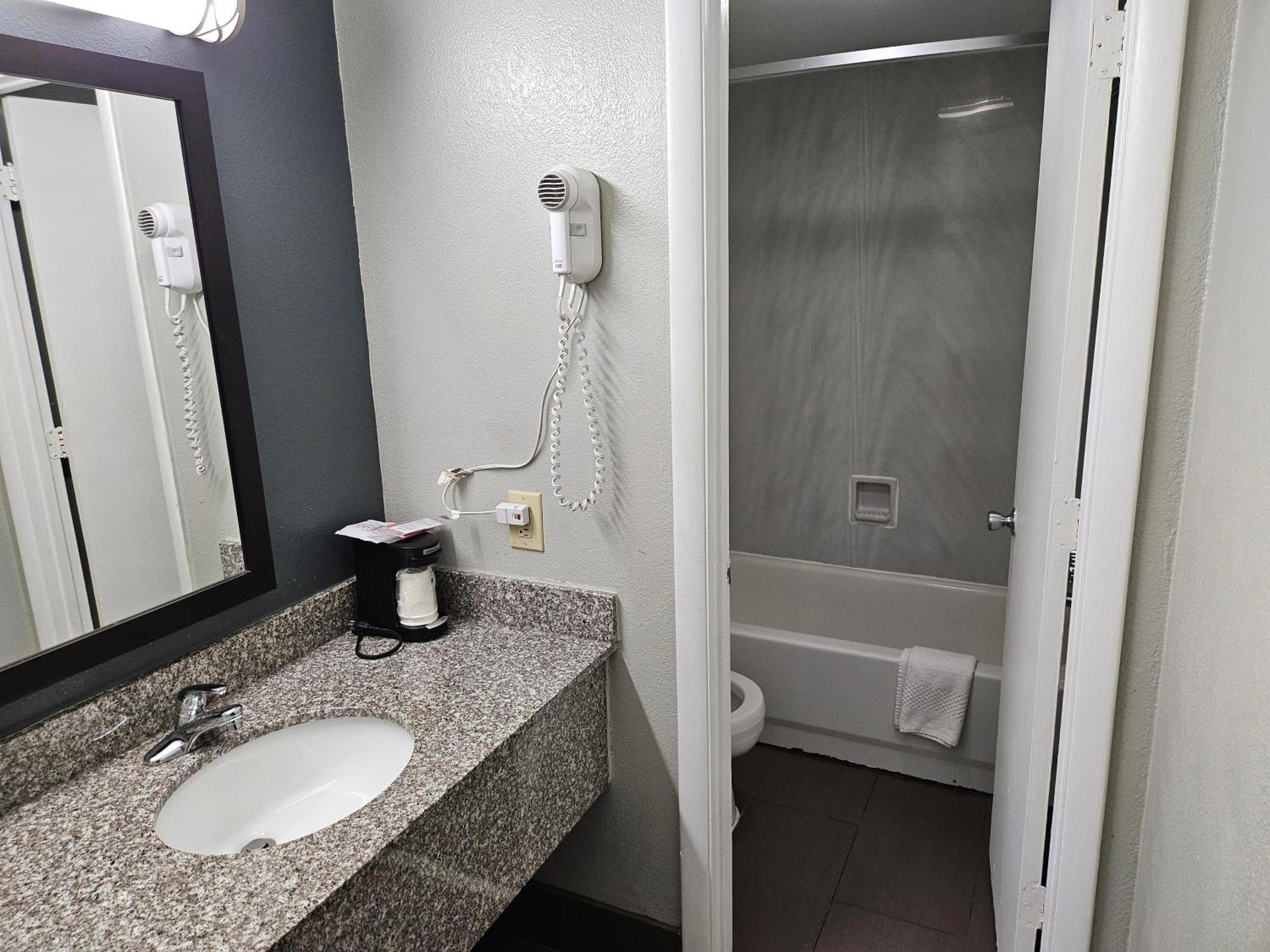 Econo Lodge Biltmore Asheville Buitenkant foto